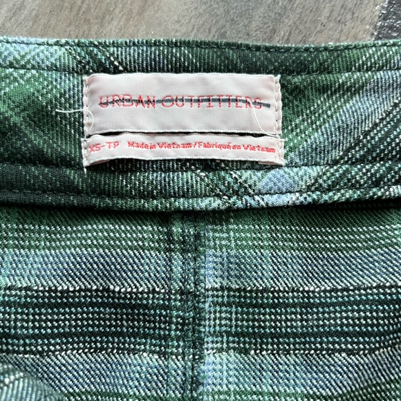 NWT- Urban Outfitters. Gorgeous green plaid mini skirt. XS. Super cute ☺️ - Picture 5 of 8